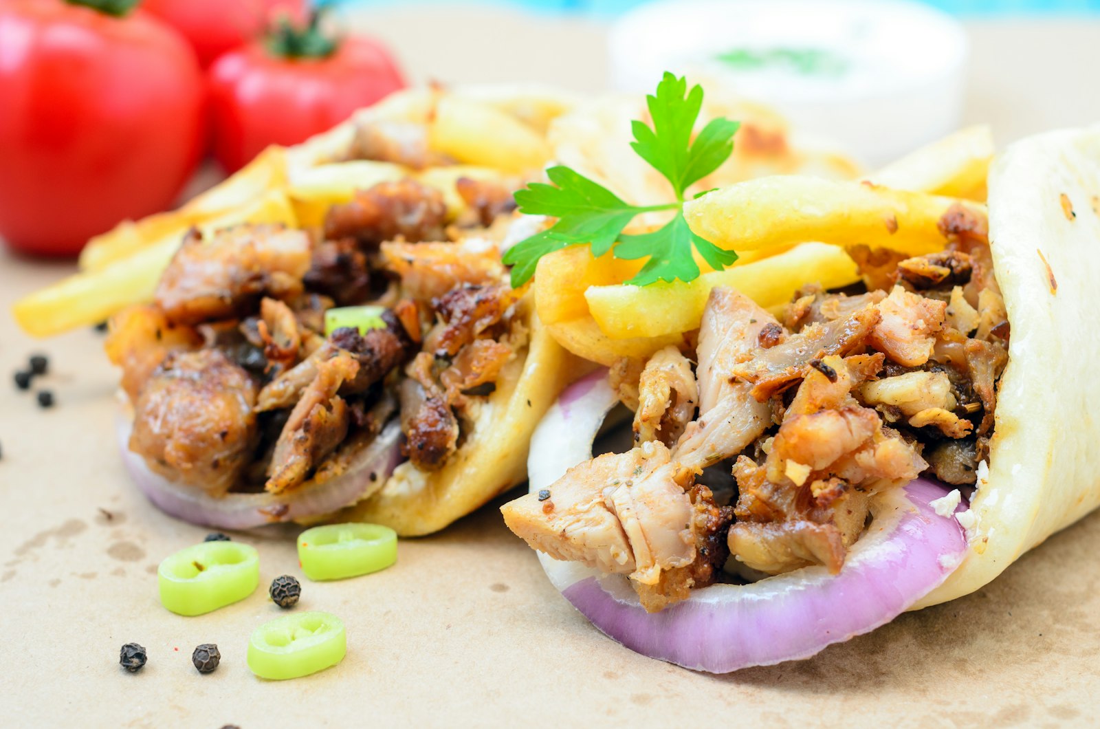 Шаурма «Родного» с курицей и картофелем